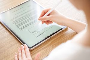 美容室 電子同意書の導入メリットとは?業務効率化と顧客管理を実現